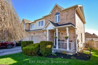 Freehold Townhouse for Sale, 15 Trevino Cir, Barrie, ON