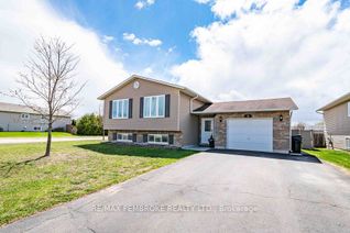 Detached House for Sale, 52 Highland Park Dr, Petawawa, ON