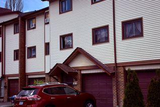 Condo Townhouse for Sale, 25 Mccallum Ct, Brampton, ON