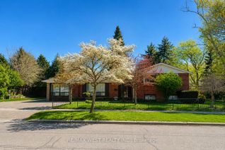 Sidesplit for Sale, 2 Lisburn Cres, Toronto, ON