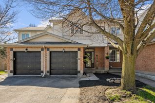 Freehold Townhouse for Sale, 92 Kincardine Dr, Kanata, ON
