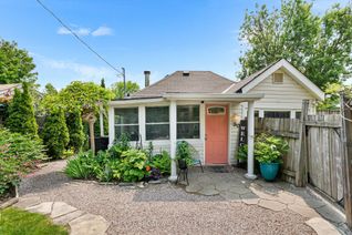 Bungalow for Sale, 30 Parkhill Dr, Whitchurch-Stouffville, ON