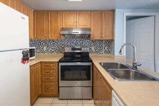 Condo Townhouse for Sale, 3043 Finch Ave W #2033, Toronto, ON