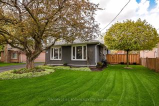 Detached House for Sale, 128 Cherrywood Dr, Newmarket, ON
