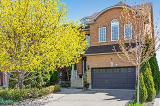 Detached House for Sale, 335 Bathurst Glen Dr, Vaughan, ON