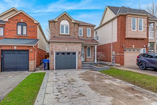 Detached House for Sale, 529 Pelletier Ct, Newmarket, ON