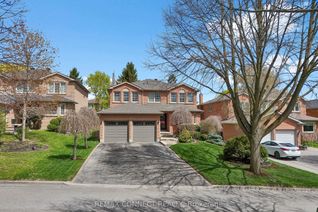 Detached House for Sale, 20 Goldsmith Cres, Newmarket, ON
