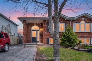Semi-Detached House for Sale, 984 Waterbury Cres, Kingston, ON