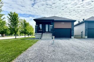 Apartment for Rent, 1232 Montblanc Cres #A, Russell, ON