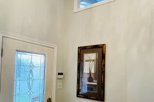 Detached House for Rent, 7153 Kelly Dr #Main Fl, Niagara Falls, ON
