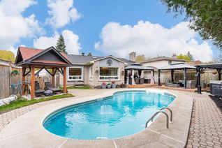 Backsplit for Sale, 1994 Spruce Hill Rd, Pickering, ON