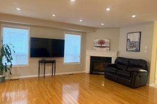 Townhouse for Rent, 74 Rideau Dr, Richmond Hill, ON