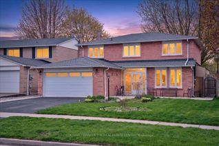 Detached House for Sale, 264 Manchester Dr, Newmarket, ON