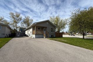 Bungalow for Rent, 51 Raglan St #UPPER, Collingwood, ON
