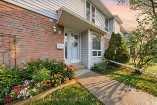 Townhouse for Sale, 32 Mowat Blvd #41, Kitchener, ON
