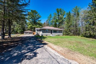 Bungalow for Sale, 32323 17 Hwy, Laurentian Hills, ON Bungalow for Sale, 32323 17 Hwy, Laurentian Hills, ON