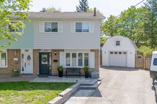 Semi-Detached House for Sale, 279 Rockway Ct, Newmarket, ON