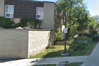 Townhouse for Sale, 23 Four Winds Dr #14, Toronto, ON