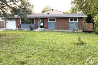 Detached House for Rent, 33 WALLFORD Way, Cityview - Parkwoods Hills - Rideau Shore, ON Detached House for Rent, 33 WALLFORD Way, Cityview - Parkwoods Hills - Rideau Shore, ON