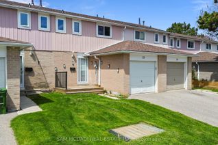 Townhouse for Sale, 250 Orton Pk Rd #25, Toronto, ON