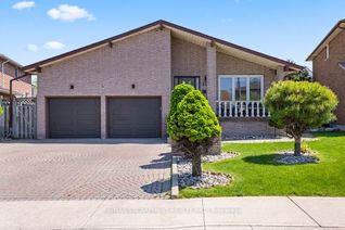 Backsplit for Sale, 140 Solomon Cres, Hamilton, ON Backsplit for Sale, 140 Solomon Cres, Hamilton, ON