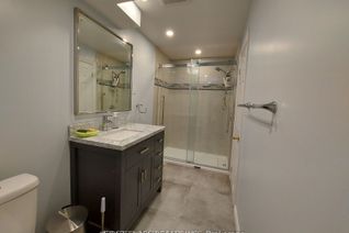 Detached House for Sale, 880 Leslie Valley Dr, Newmarket, ON Detached House for Sale, 880 Leslie Valley Dr, Newmarket, ON