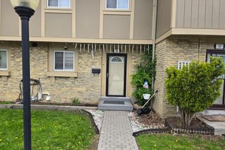 Townhouse for Sale, 57 Hansen Rd N #34, Brampton, ON