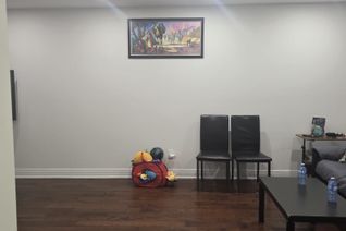 Townhouse for Sale, 101 Dundalk Dr #5, Toronto, ON