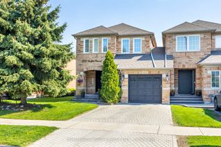 Freehold Townhouse for Sale, 5859 Chalfont Cres, Mississauga, ON