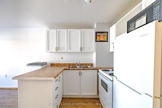 Townhouse for Sale, 165 1/2 Olive Ave, Oshawa, ON