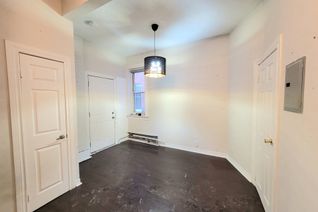Property for Rent, 135 John St S #4, Hamilton, ON