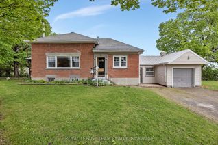 Bungalow for Sale, 544 Old Coach Rd, Carp - Huntley Ward, ON