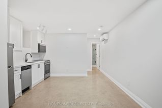 Townhouse for Rent, 2563 Dundas St W #5, Toronto, ON