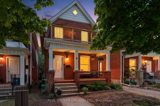 Detached House for Sale, 30 DUNDAS St, Brantford, ON