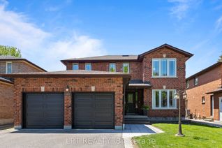 Detached House for Sale, 112 Doris Cres, Newmarket, ON