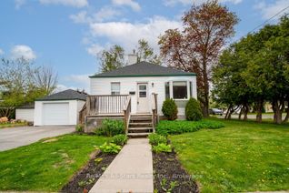 Detached House for Sale, 32 Adelaide St S, Kawartha Lakes, ON