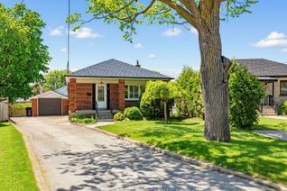 Detached House for Sale, 9 Letchworth Cres, Toronto, ON