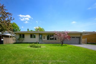 Detached House for Sale, 20 Majestic Dr, South of Baseline to Knoxdale, ON