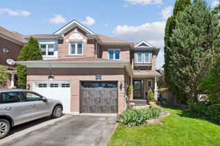 Freehold Townhouse for Sale, 142 Denise Cir, Newmarket, ON
