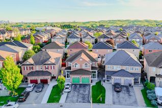Semi-Detached House for Sale, 5648 Volpe Ave, Mississauga, ON