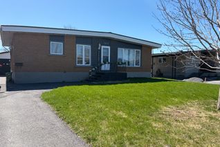Bungaloft for Sale, 1817 Shearer Ave, Cornwall, ON