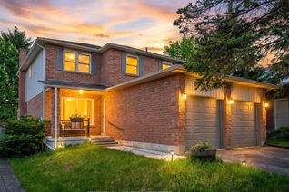 Detached House for Sale, 228 Billings Cres, Newmarket, ON