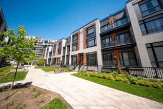 Townhouse for Sale, 2 Steckley House Ln Ln #909, Richmond Hill, ON