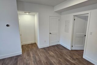 Townhouse for Rent, 6638 Mcleod Rd, Niagara Falls, ON