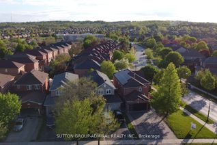 Detached House for Sale, 470 Doubletree Ln, Newmarket, ON