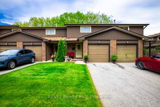 Townhouse for Sale, 64 Forster St #2, St. Catharines, ON