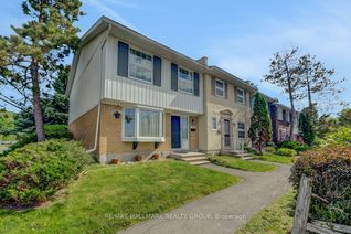 Freehold Townhouse for Sale, 10 Greenbank Rd, South of Baseline to Knoxdale, ON