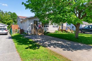 Backsplit for Sale, 41 Maple St S, Gananoque, ON