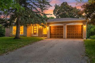 Detached House for Sale, 806 Three Seasons Dr, Newmarket, ON