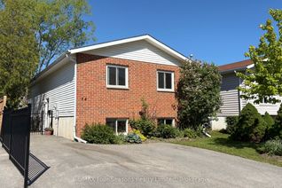 Bungalow for Sale, 74 Telfer Rd, Collingwood, ON